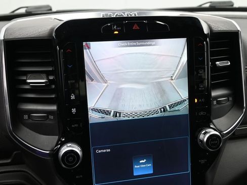 Used 2025 RAM 1500 Laramie image 17