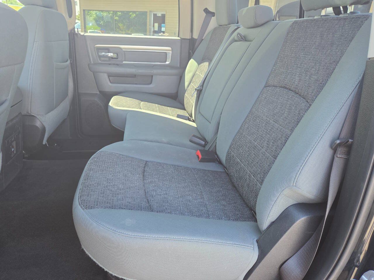 Used 2015 RAM 1500 Big Horn AWD/4WD image 36