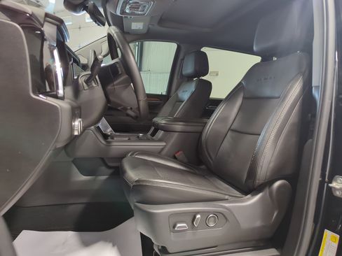 Used 2024 GMC Sierra 3500 Denali w/ Denali Reserve Package image 11