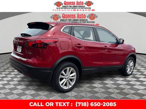 Used 2017 Nissan Rogue Sport S w/ S Appearance Package AWD/4WD image 7