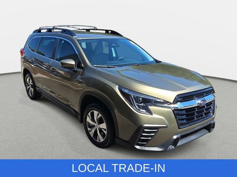 Used 2025 Subaru Ascent Premium w/ Premium Package AWD/4WD image 3