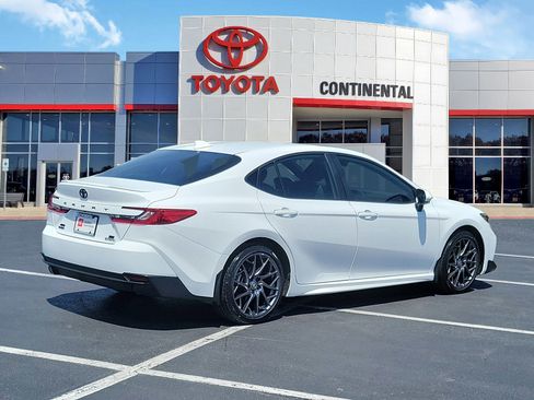 Certified 2025 Toyota Camry SE w/ Convenience Package AWD/4WD image 5