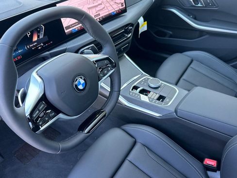 Used 2025 BMW 330i xDrive Sedan w/ Convenience Package AWD/4WD image 13