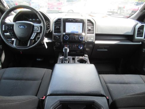 Used 2019 Ford F150 XLT w/ Equipment Group 302A Luxury AWD/4WD image 12