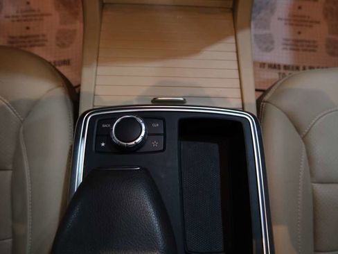Used 2013 Mercedes-Benz ML 350 4MATIC image 31