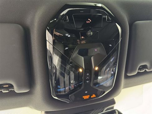 Used 2025 BMW 530i xDrive 530i xDrive w/ Premium Package image 25