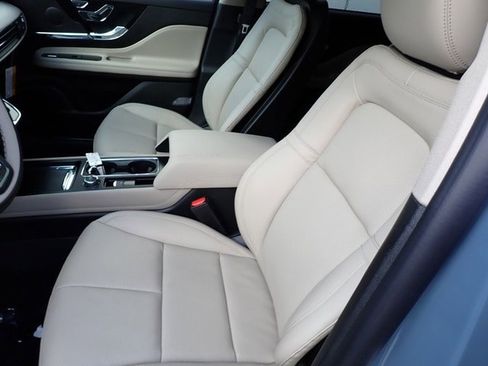 New 2026 Lincoln Corsair Premiere image 15