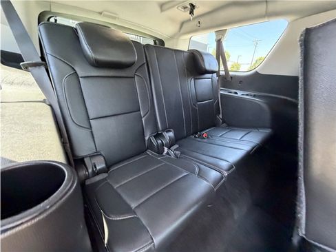 Used 2016 GMC Yukon XL SLT w/ Open Road Package RWD image 31