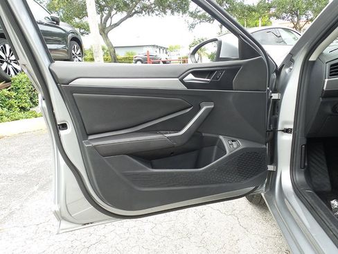 Used 2022 Volkswagen Jetta S FWD image 20