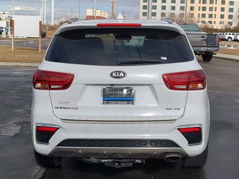 Used 2019 Kia Sorento SX image 4