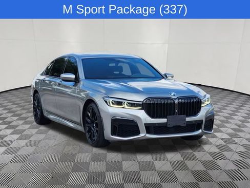 Used 2022 BMW 750i xDrive AWD/4WD image 2
