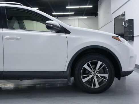 Used 2017 Toyota RAV4 XLE image 34
