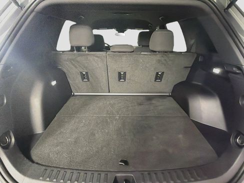 Used 2025 Chevrolet Equinox LT FWD image 27