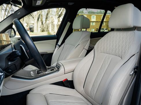 Certified 2025 BMW X5 M60i image 17