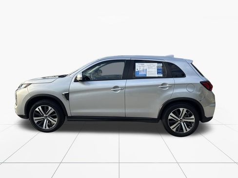 Used 2022 Mitsubishi Outlander Sport SE image 5