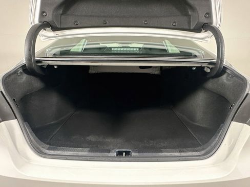 Used 2021 Toyota Camry LE FWD image 27
