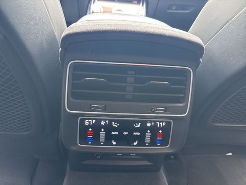 Used 2024 Audi RS Q8 AWD/4WD image 8