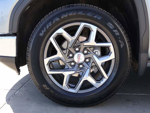 Used 2024 GMC Sierra 1500 SLT w/ SLT Premium Plus Package image 6