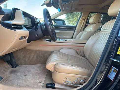 Used 2023 Genesis G90 3.5T image 9