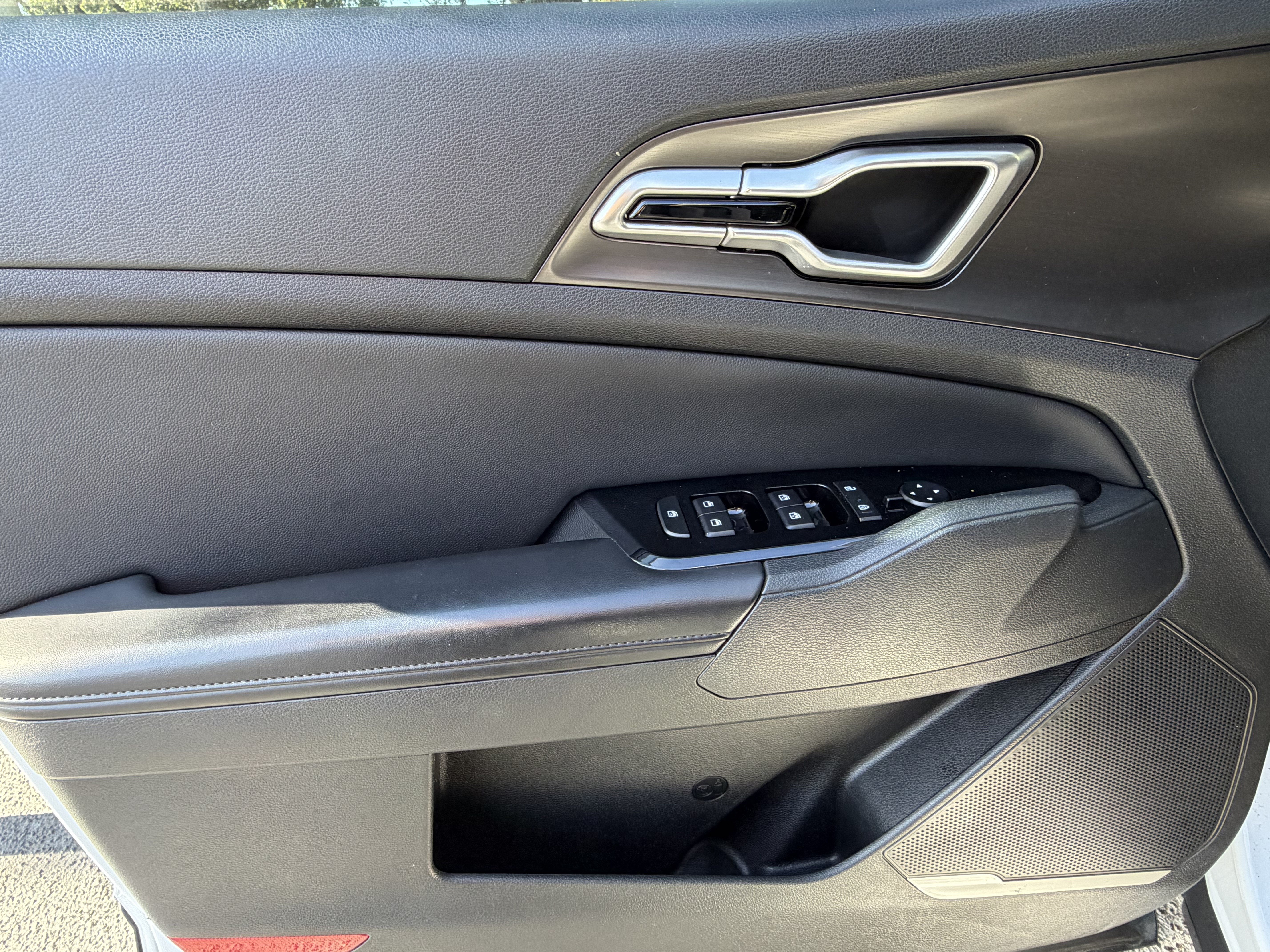 Used 2023 Kia Sportage EX FWD image 13