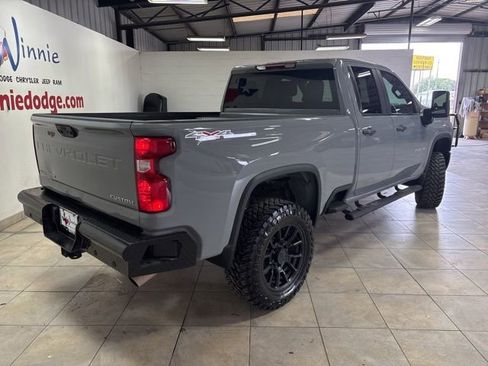 Used 2024 Chevrolet Silverado 2500 Custom w/ Custom Convenience Package AWD/4WD image 7