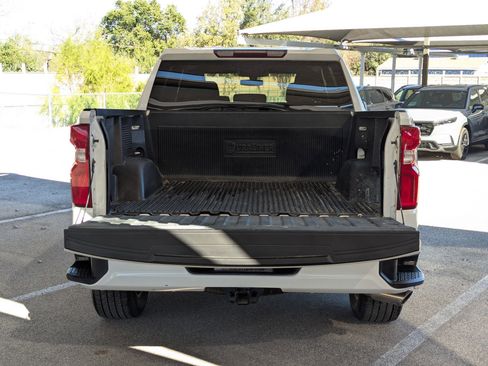 Used 2020 Chevrolet Silverado 1500 Custom w/ Custom Value Package image 23