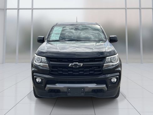 Used 2022 Chevrolet Colorado Z71 w/ Z71 Midnight Edition AWD/4WD image 10