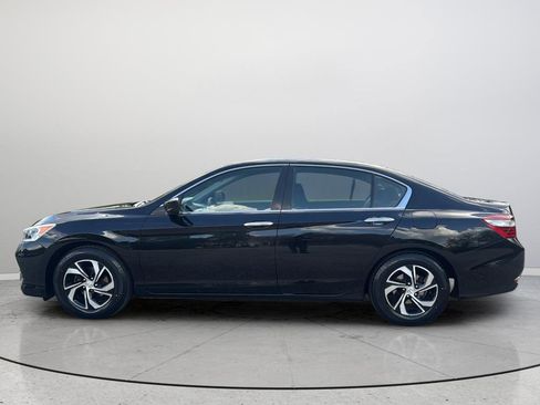Used 2017 Honda Accord LX image 8