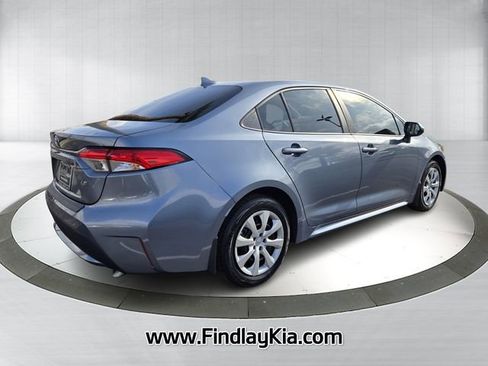 Used 2021 Toyota Corolla LE image 6