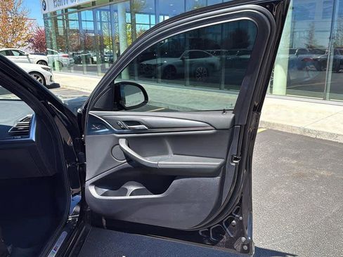 Used 2024 BMW X3 xDrive30i w/ M Sport Package AWD/4WD image 33