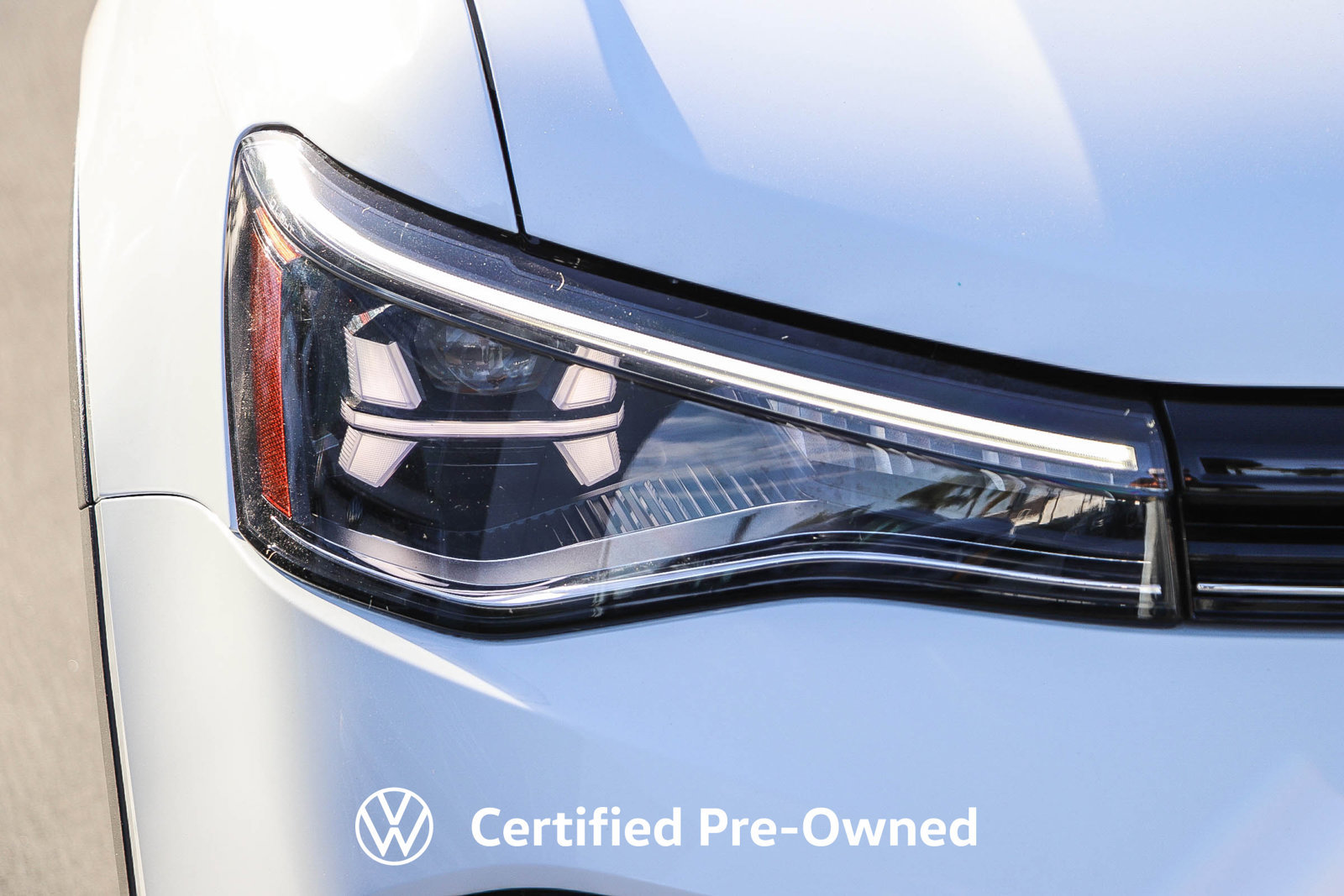 Used 2025 Volkswagen Taos SE FWD image 5