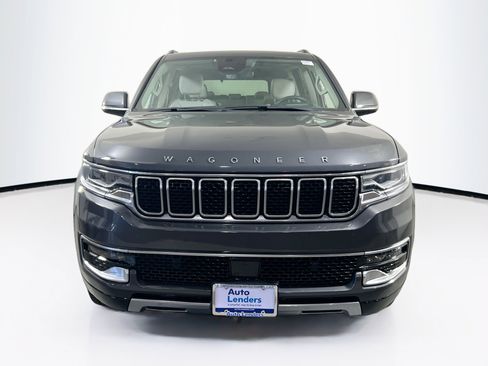 Used 2022 Jeep Wagoneer Series III w/ Premium Group I image 2