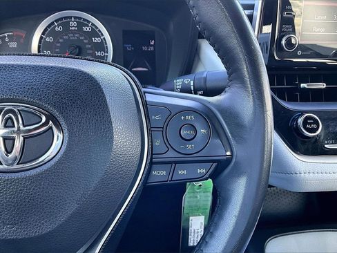 Used 2021 Toyota Corolla SE image 19