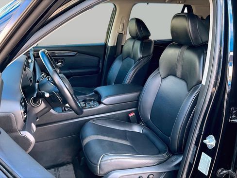 Used 2023 Honda Pilot EX-L image 8