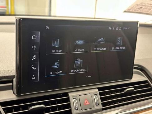 Used 2023 Audi Q5 2.0T Premium w/ Convenience Package AWD/4WD image 24
