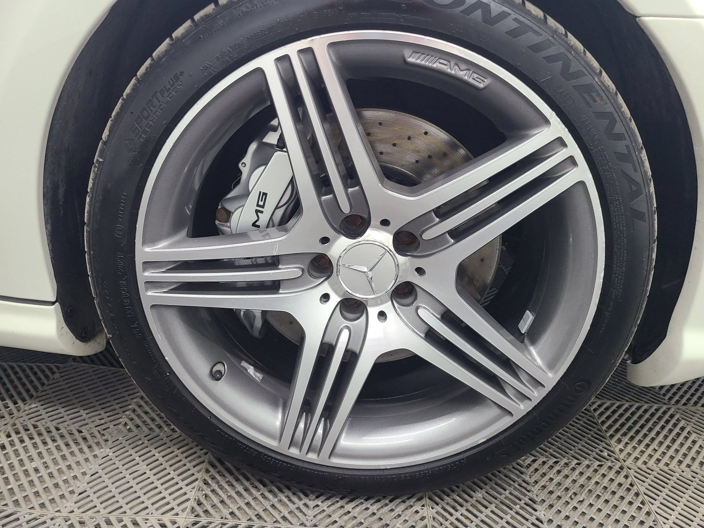 Used 2009 Mercedes-Benz CLS 63 AMG image 15