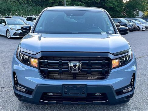 Used 2024 Honda Ridgeline Sport image 2