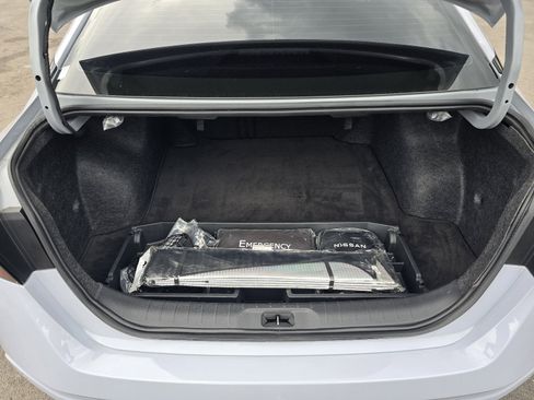 Used 2024 Nissan Altima 2.0 SR FWD image 26