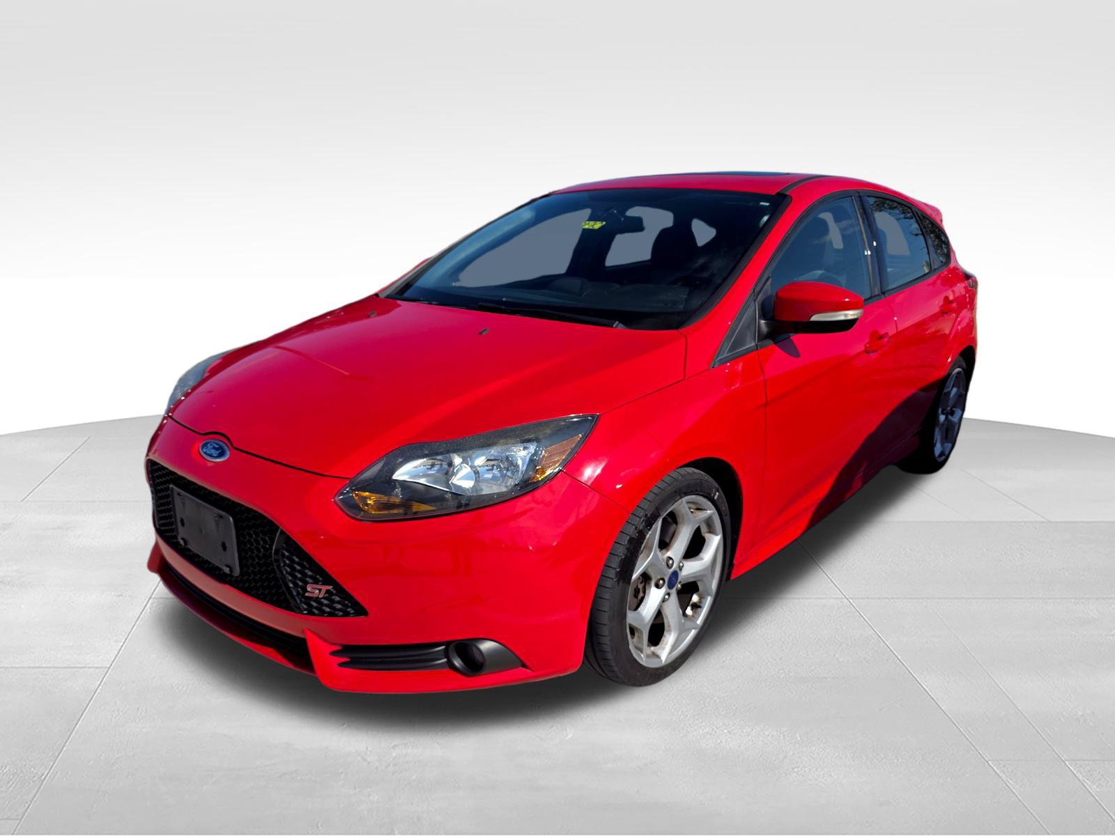 Used 2013 Ford Focus ST FWD image 1