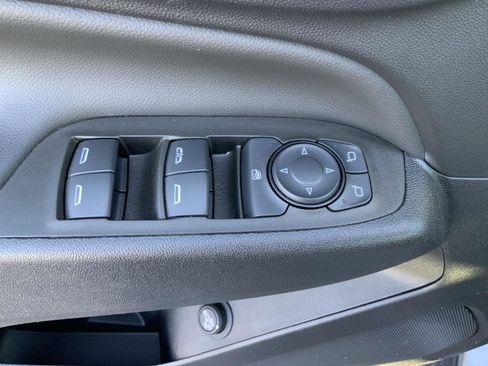 Used 2024 Chevrolet Equinox LT image 27