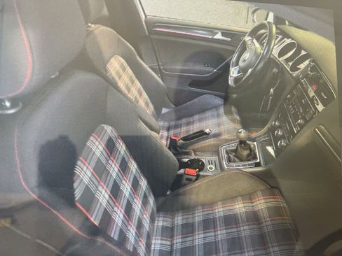 Used 2018 Volkswagen GTI S image 12