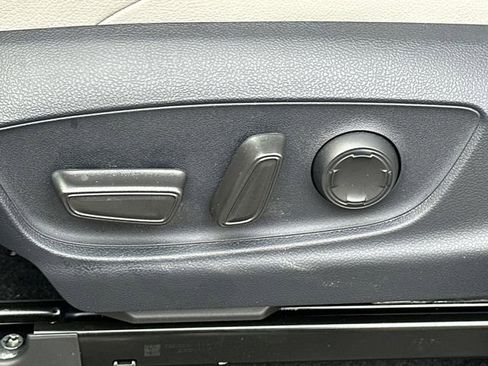 New 2026 Toyota Tacoma Limited image 39