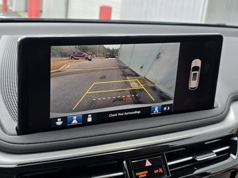 Used 2025 Acura MDX w/ Technology Package image 18