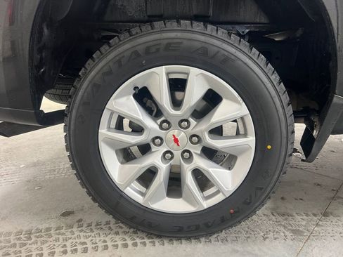 Used 2020 Chevrolet Silverado 1500 Custom w/ Custom Value Package image 22