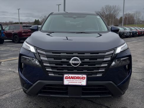 New 2026 Nissan Rogue SV AWD/4WD image 3