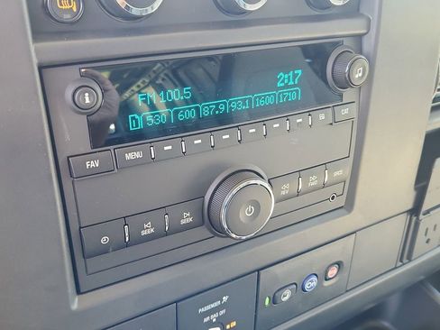 New 2025 GMC Savana 2500 Extended w/ Enhanced Convenience Package RWD image 15