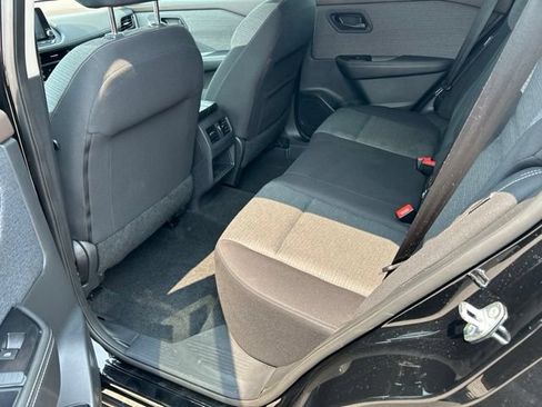 Used 2021 Nissan Rogue S FWD image 12