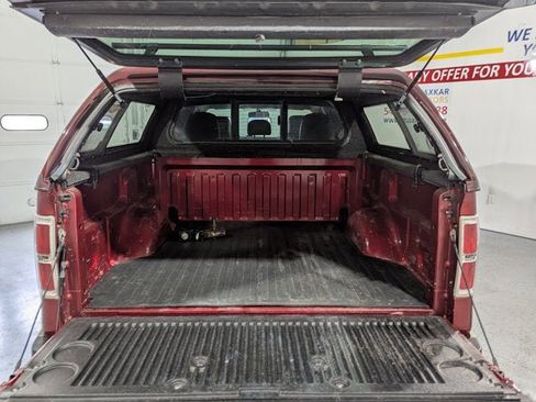 Used 2014 Ford F150 Lariat w/ Lariat Chrome Package image 50