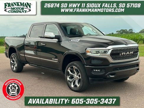 Used 2022 RAM 1500 Limited w/ Body-Colour Bumper Group AWD/4WD image 1