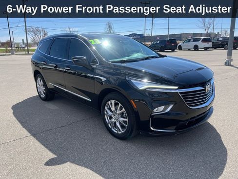 Used 2023 Buick Enclave Essence w/ Experience Buick Package AWD/4WD image 9